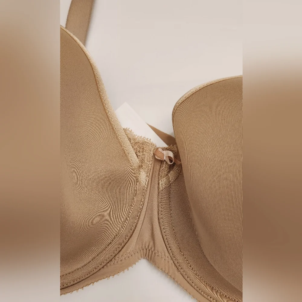 Chantelle Women's Merci Lightweight Nursing Bra Underwire